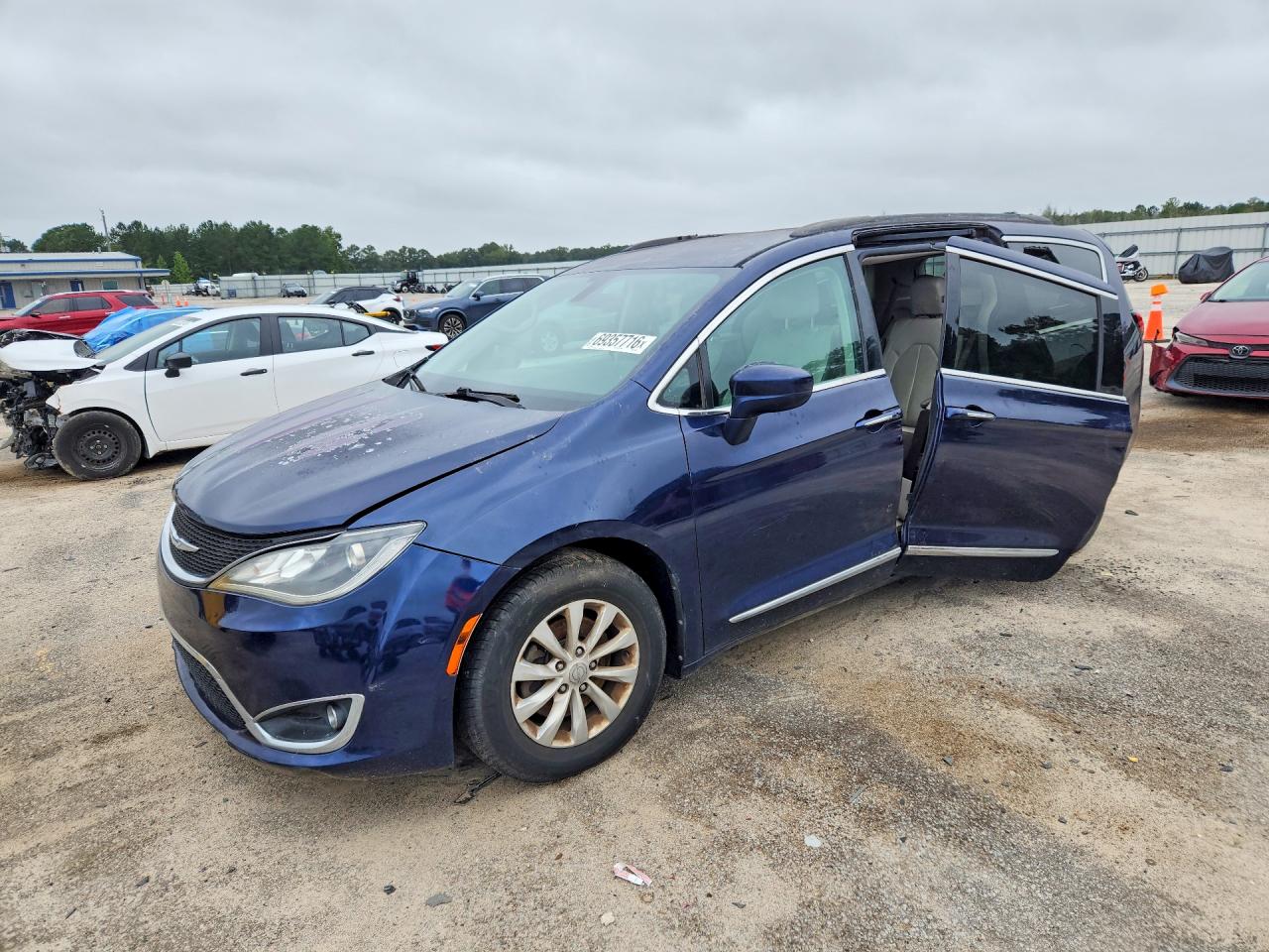 2017 CHRYSLER PACIFICA TOURING L | 2C4RC1BG9HR519239 | UPCARS