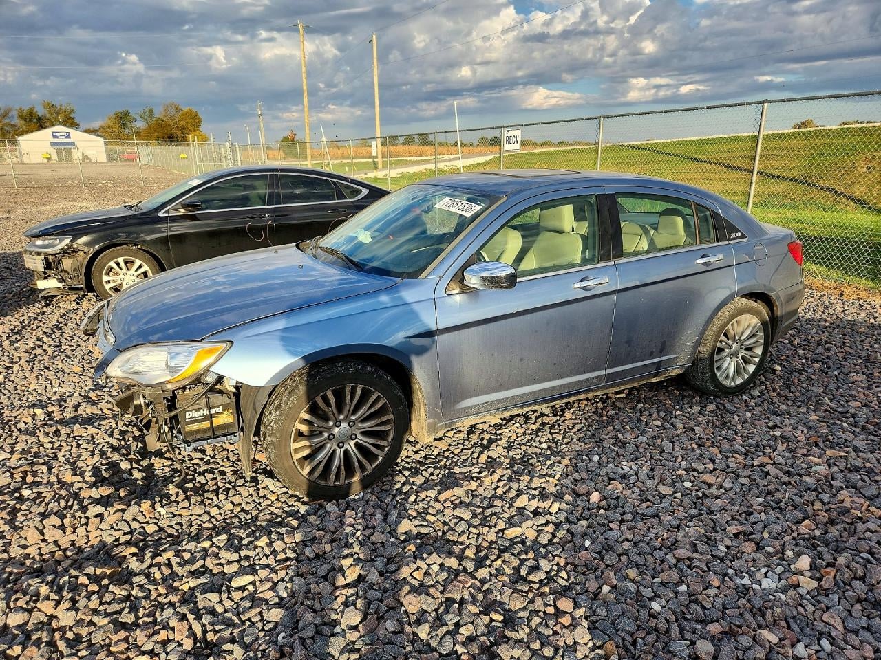 2011 CHRYSLER 200 LIMITED | 1C3BC2FG9BN551179 | UPCARS
