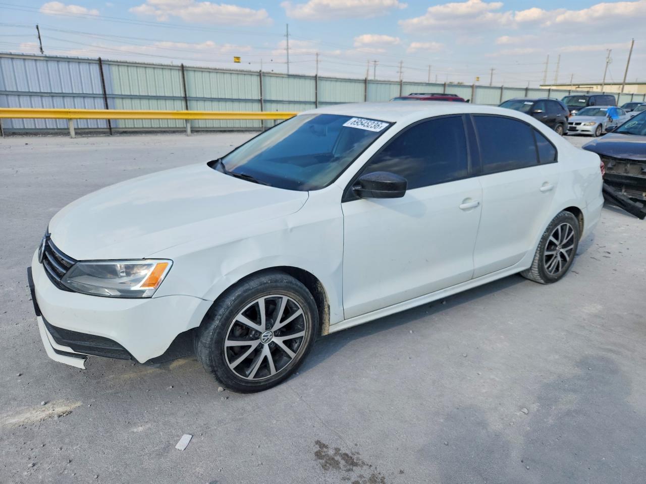 2016 VOLKSWAGEN JETTA SE | 3VWD67AJ5GM341642 | UPCARS