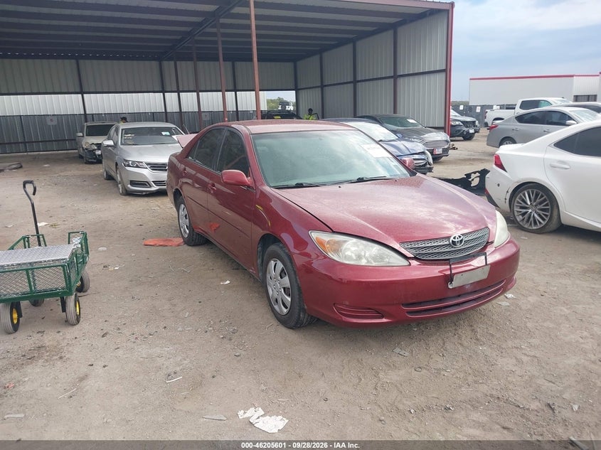 2002 TOYOTA CAMRY LE | JTDBE32K520126464 | UPCARS