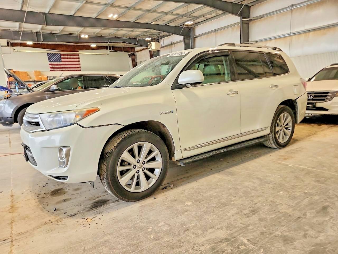 2013 TOYOTA HIGHLANDER HYBRID LIMITED | JTEDC3EH2D2018417 | UPCARS