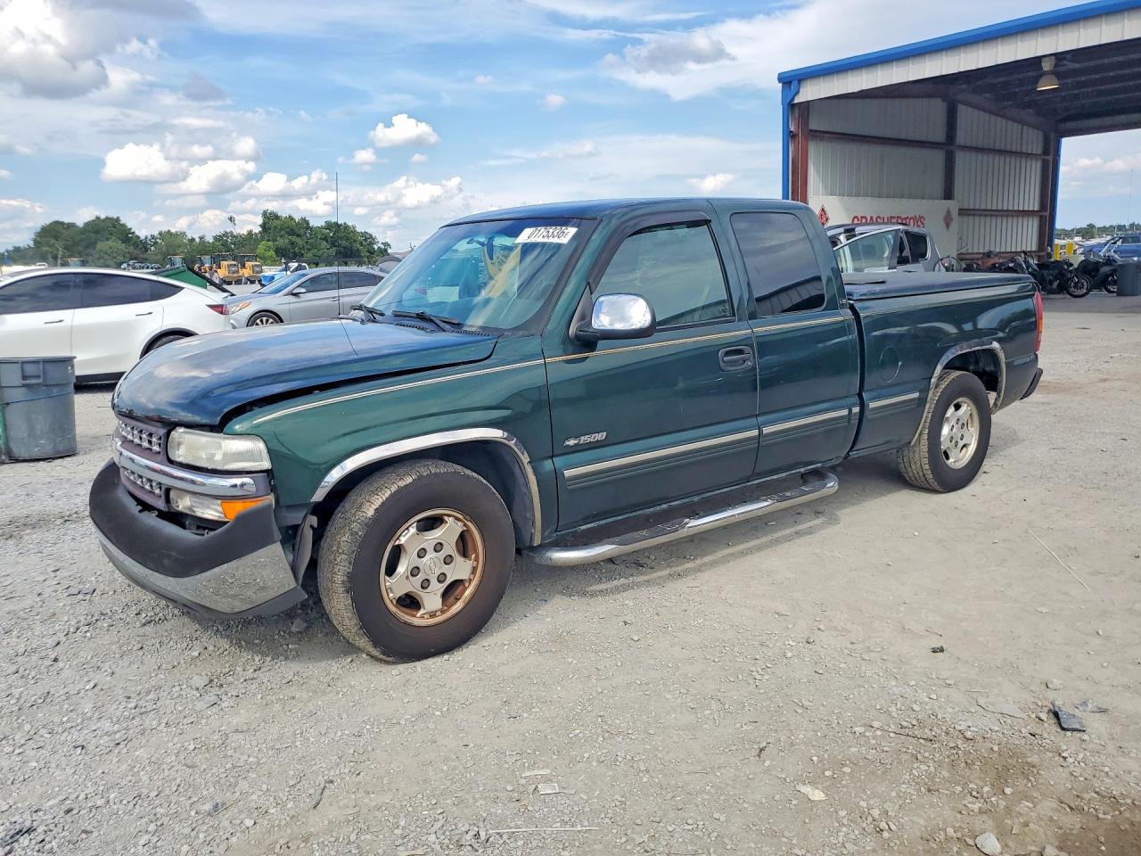 2001 CHEVROLET SILVERADO C1500 | 2GCEC19V811208425 | UPCARS
