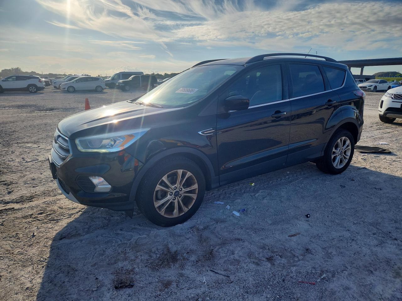 2017 FORD ESCAPE SE | 1FMCU0GD4HUA84186 | UPCARS