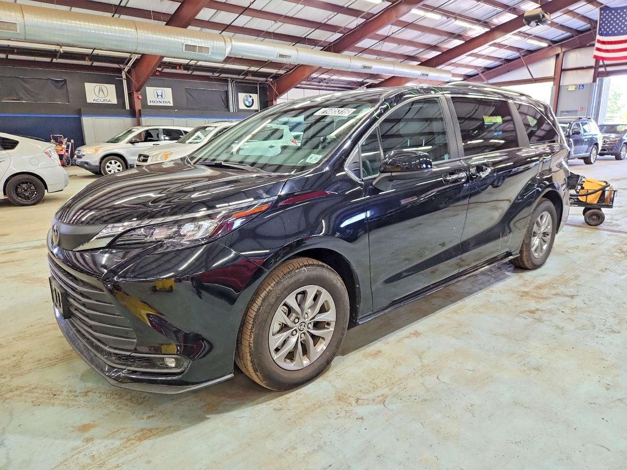 2026 TOYOTA SIENNA XLE 8-PASSENGER | 5TDYRKEC7TS328573 | UPCARS