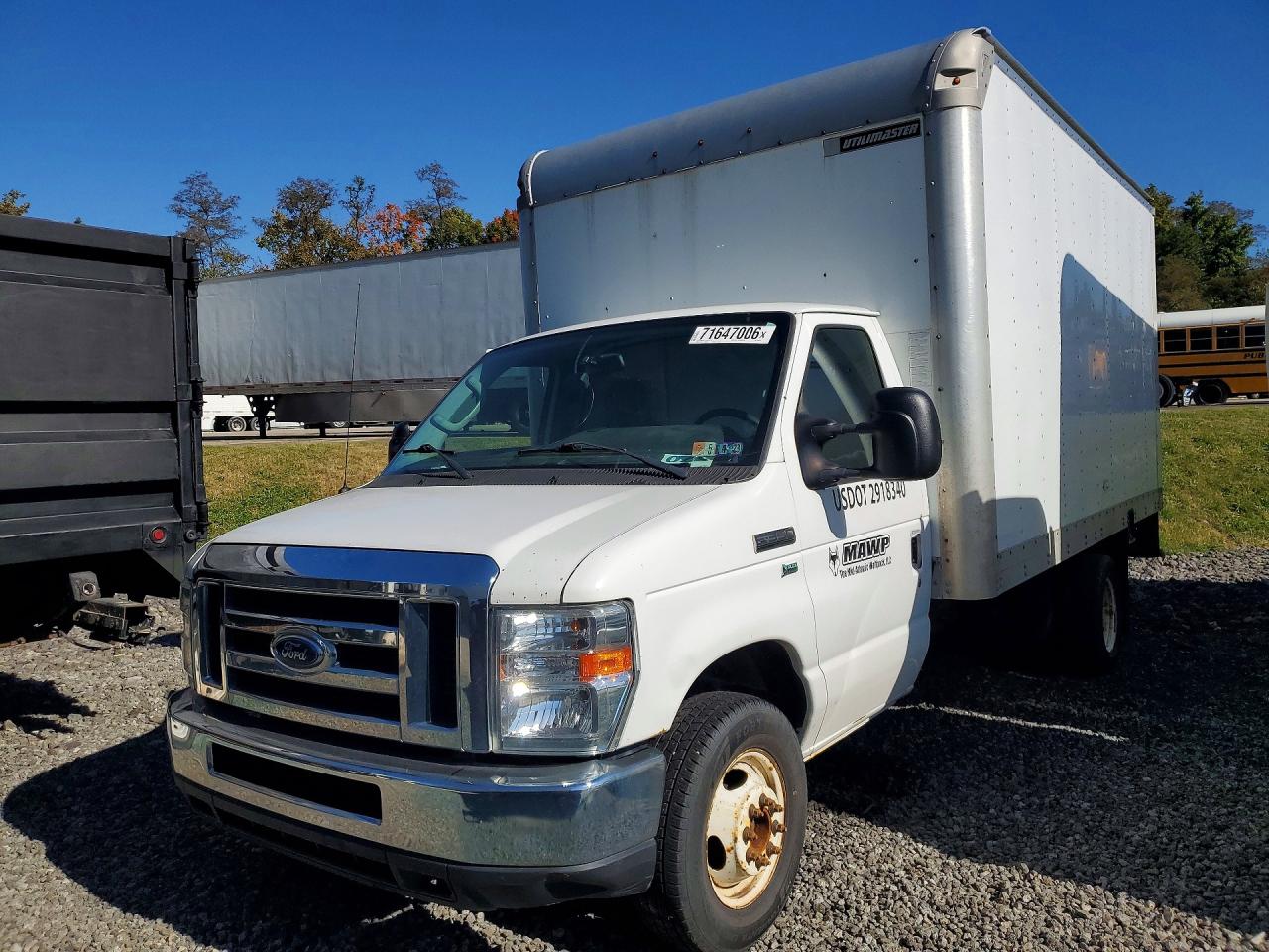 2016 FORD ECONOLIN E350 SUPER DUTY CUTAWAY VAN | 1FDWE3FL3GDC40625 | UPCARS