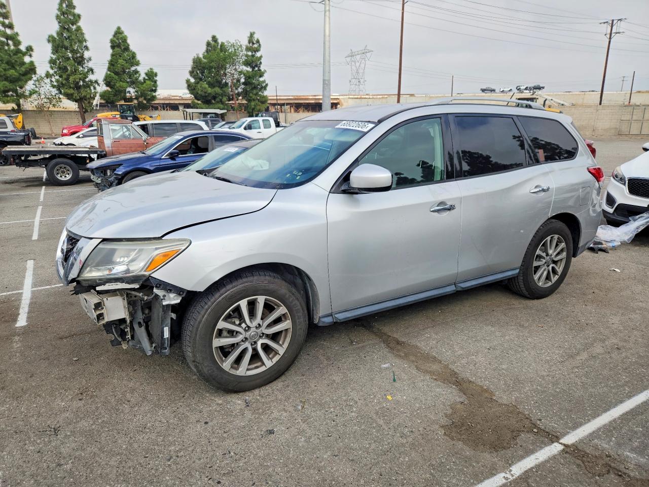 2016 NISSAN PATHFINDER SV | 5N1AR2MN2GC638637 | UPCARS