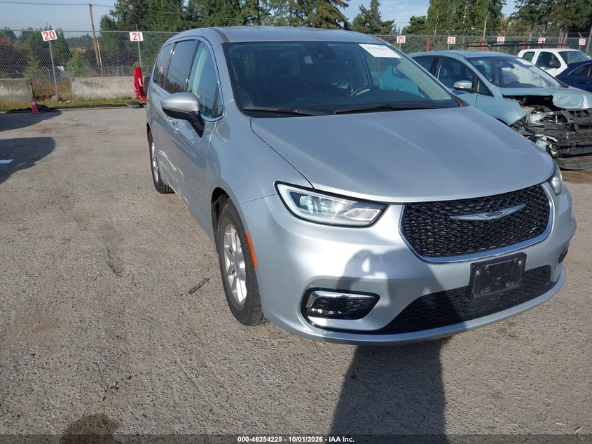 2023 CHRYSLER PACIFICA TOURING L | 2C4RC1BG8PR620657 | UPCARS