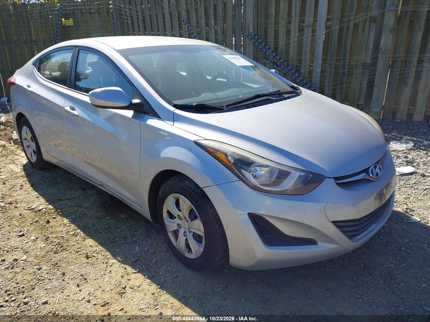 2016 HYUNDAI ELANTRA SE | 5NPDH4AE7GH743585 | UPCARS