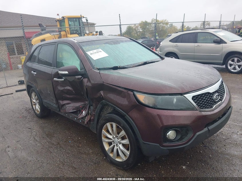 2011 KIA SORENTO EX | 5XYKUCA12BG007812 | UPCARS
