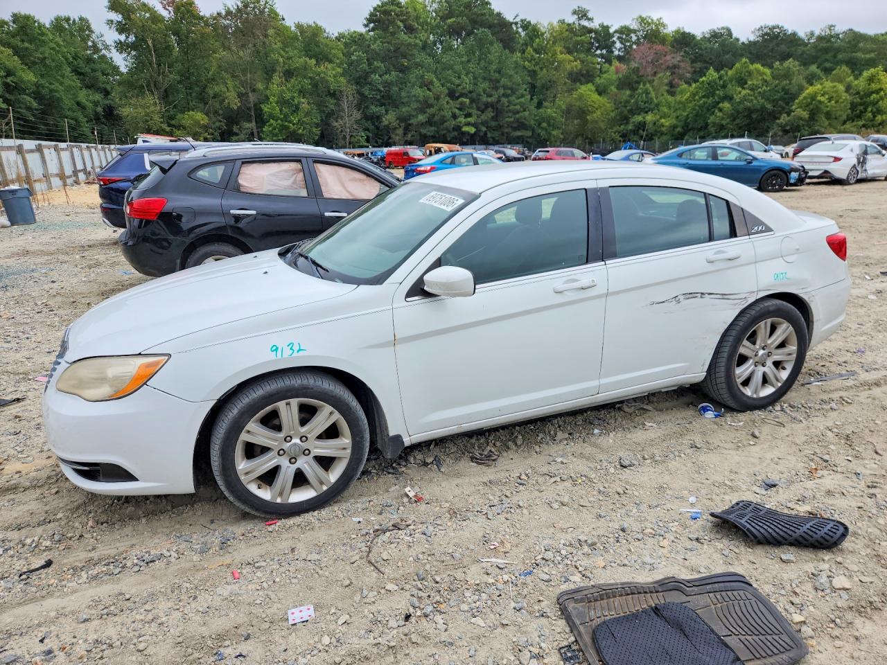 2012 CHRYSLER 200 LX | 1C3CCBAB1CN295296 | UPCARS