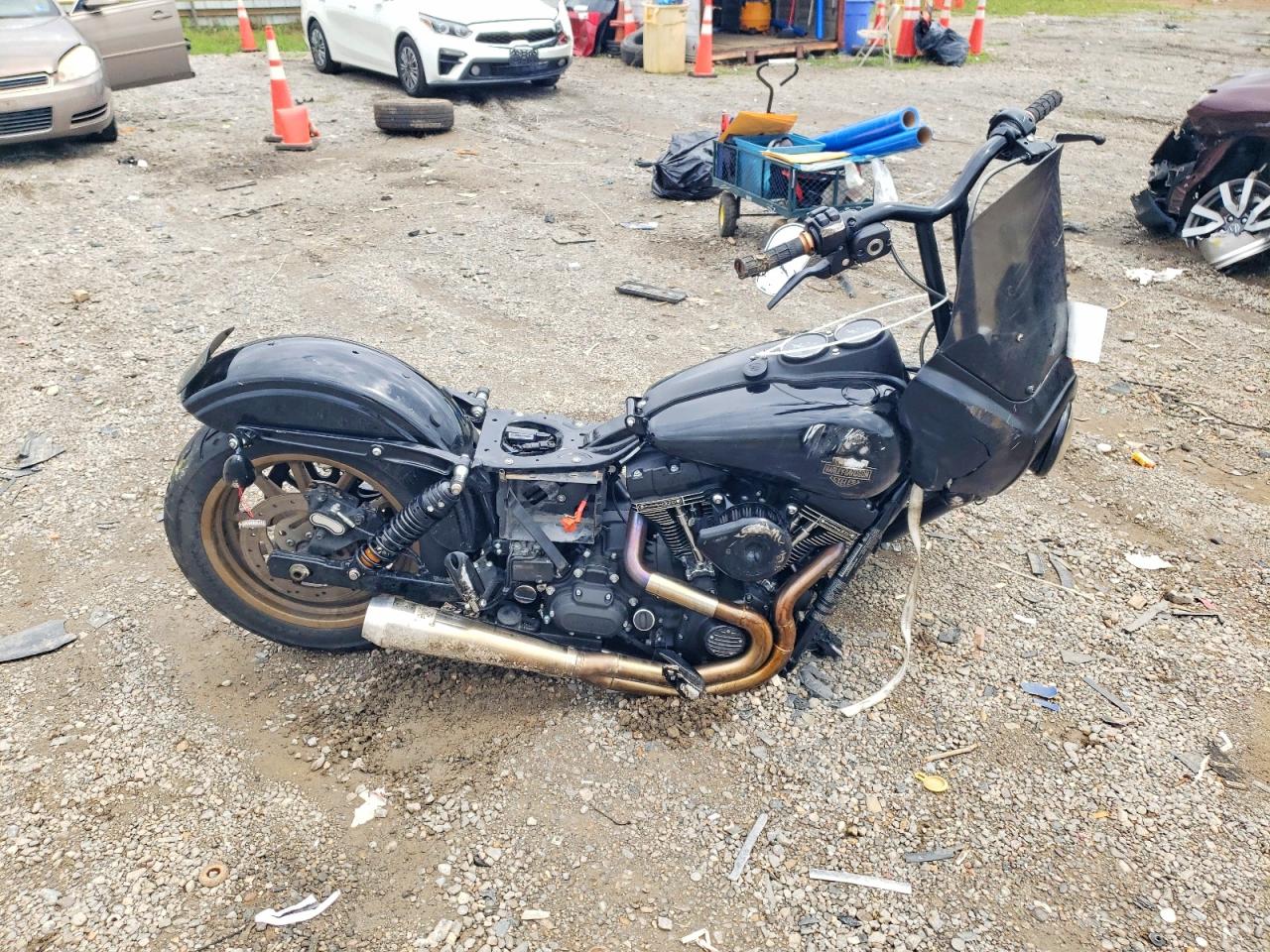 2017 HARLEY-DAVIDSON FX | 1HD1GS818HC310723 | UPCARS
