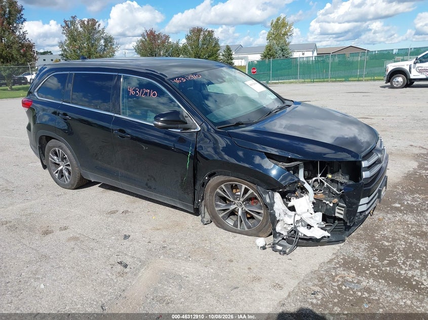 2019 TOYOTA HIGHLANDER LE PLUS | 5TDBZRFH1KS957107 | UPCARS