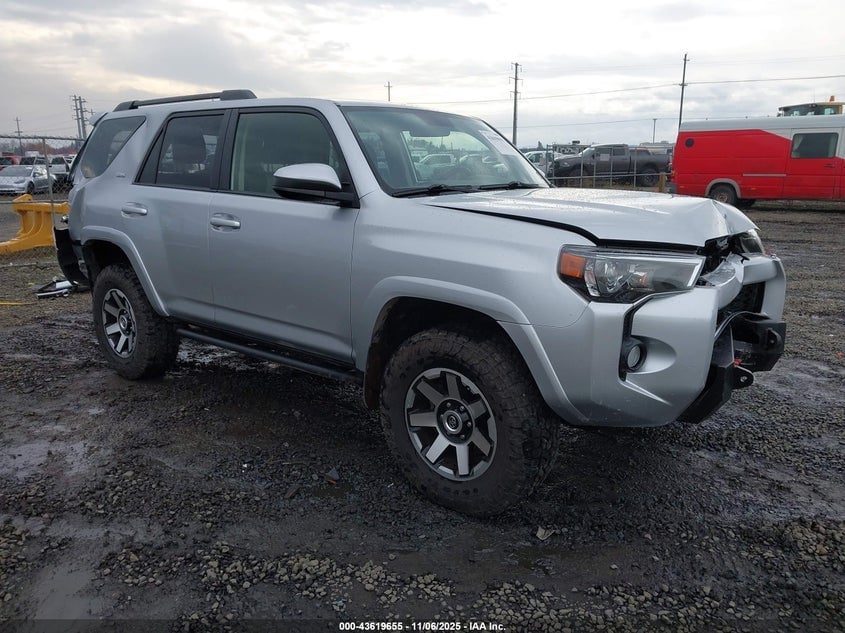 2015 TOYOTA 4RUNNER SR5 | JTEBU5JRXF5269895 | UPCARS