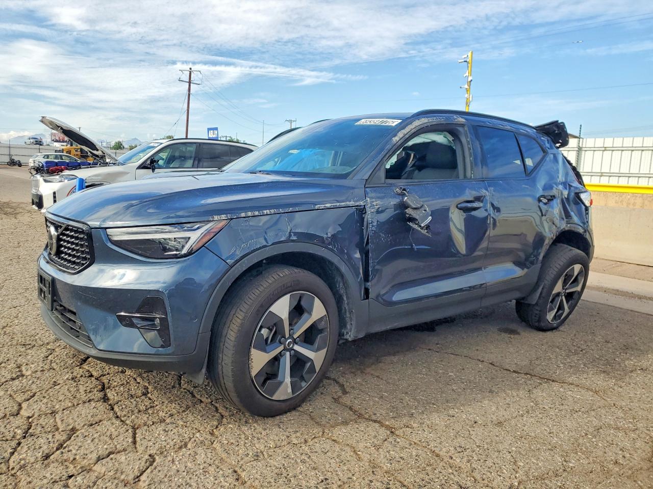 2026 VOLVO XC40 PLUS | YV4L12UCXT2814625 | UPCARS