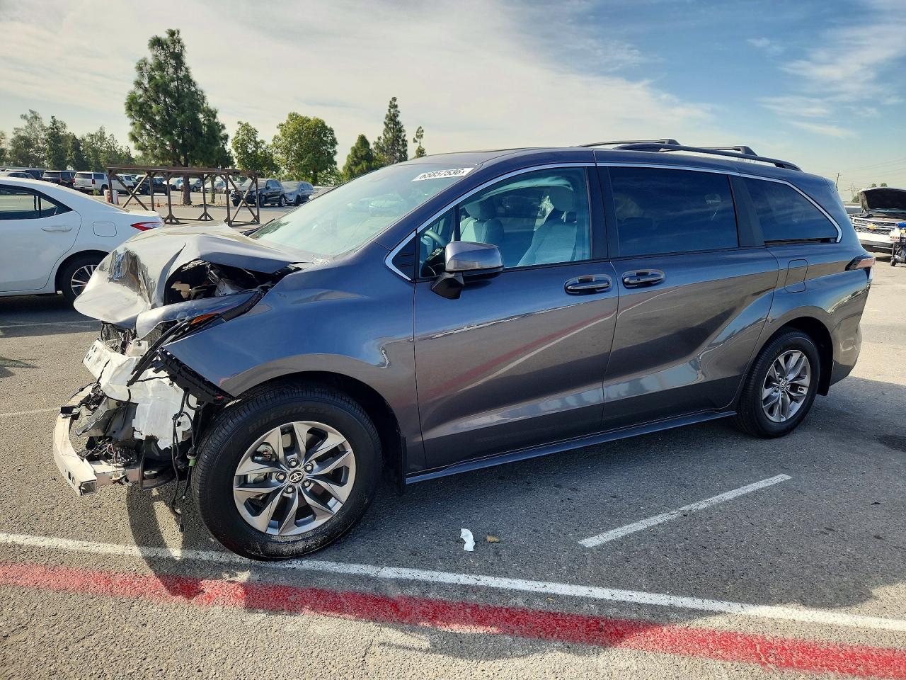 2025 TOYOTA SIENNA LE | 5TDBRKEC2SS256167 | UPCARS