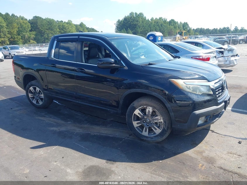 2018 HONDA RIDGELINE RTL | 5FPYK3F55JB005660 | UPCARS