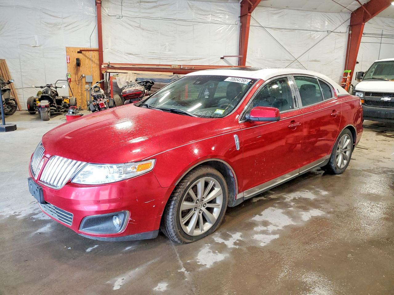 2011 LINCOLN MKS | 1LNHL9ER8BG610630 | UPCARS