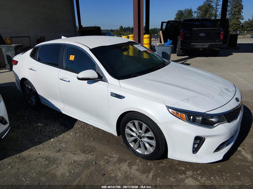 2018 KIA OPTIMA S | 5XXGT4L30JG234237 | UPCARS
