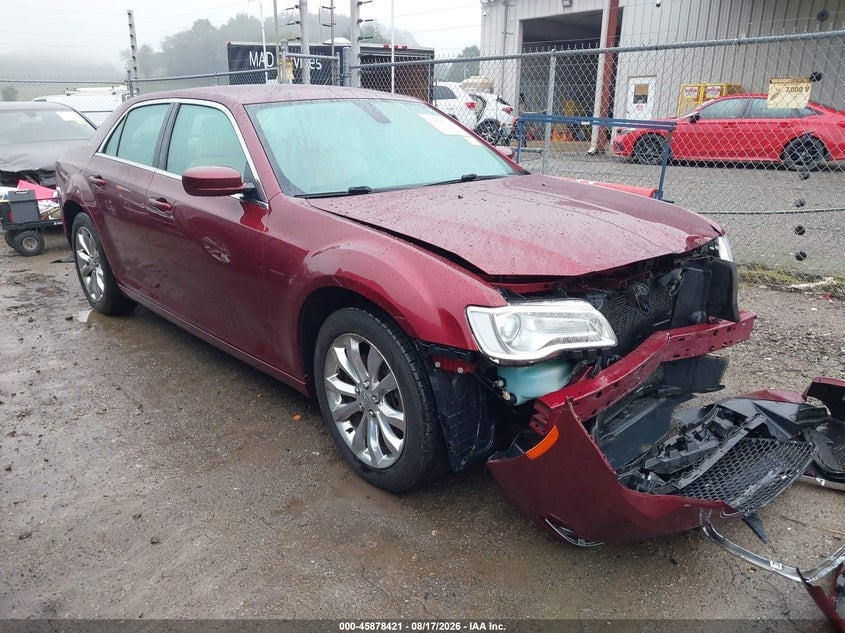 2019 CHRYSLER 300 TOURING L AWD | 2C3CCARG5KH704580 | UPCARS