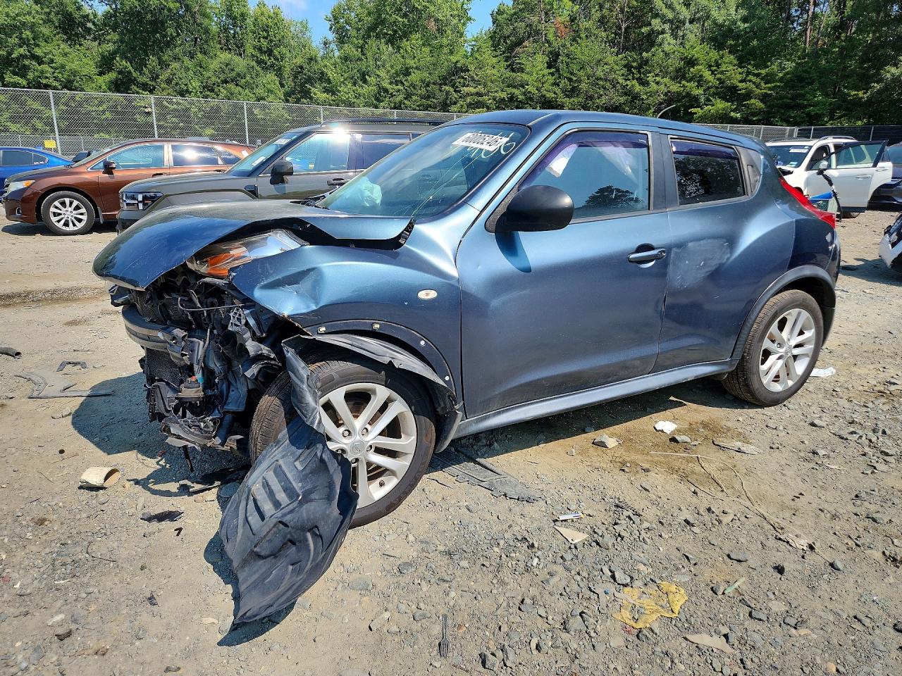 2011 NISSAN JUKE S | JN8AF5MV3BT017466 | UPCARS