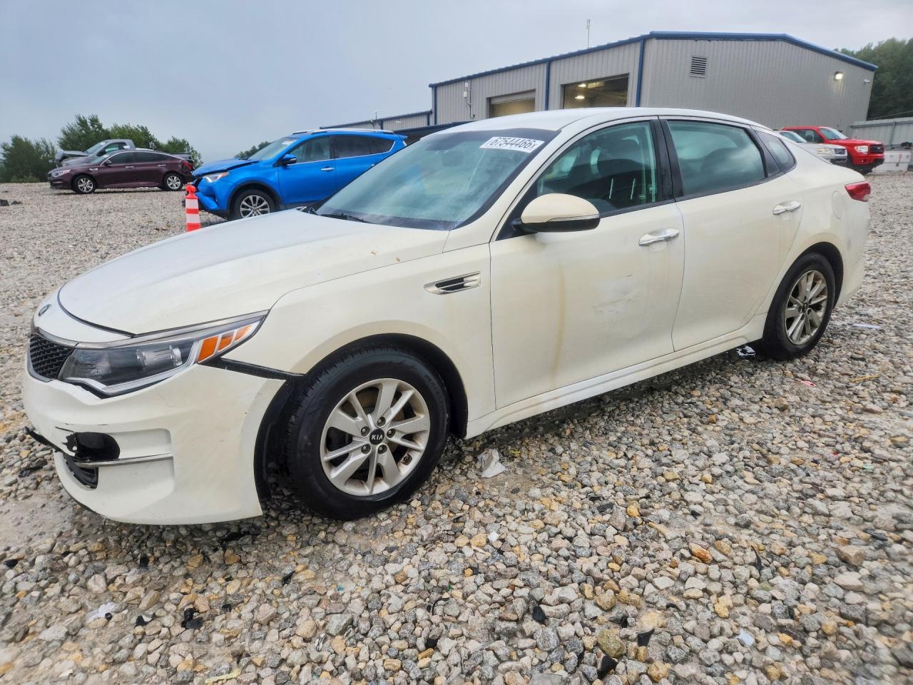 2016 KIA OPTIMA LX | 5XXGT4L3XGG058077 | UPCARS