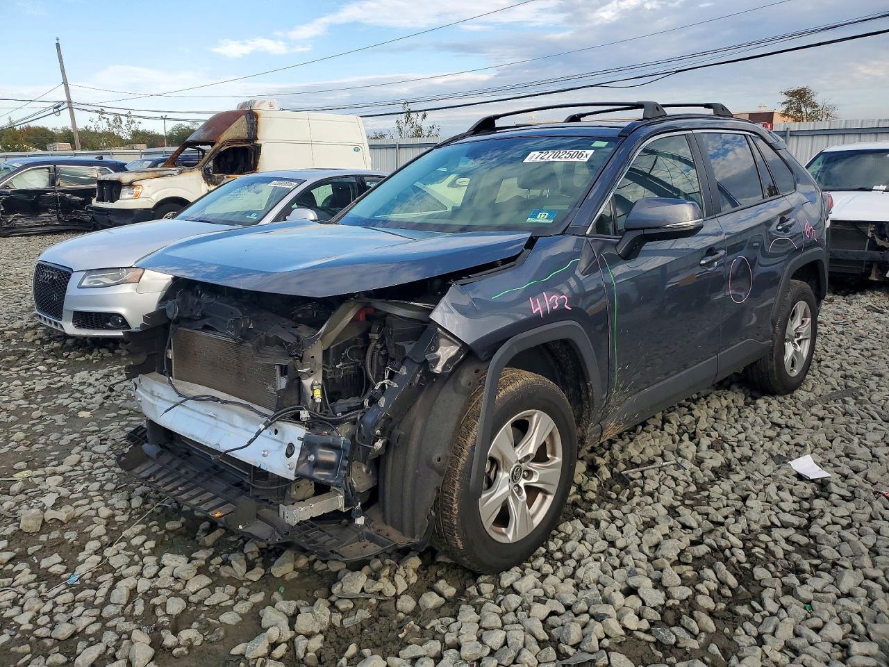 2021 TOYOTA RAV4 XLE | JTMP1RFV9MD076026 | UPCARS