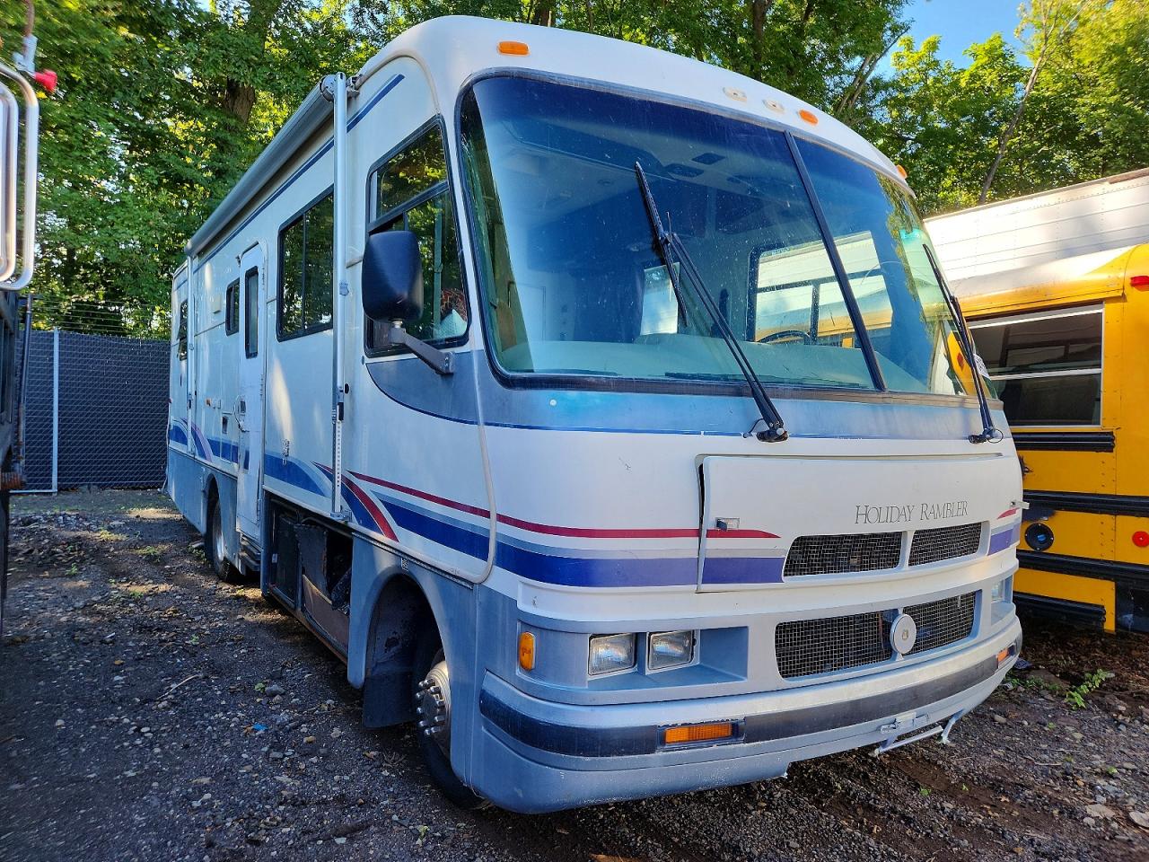 1994 HOLIDAY RAMBLER RECREATION RV | 3FCMF53G4RJA01900 | UPCARS