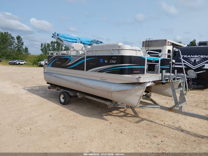 2019 QWEST PONTOON | APX26975K819 | UPCARS