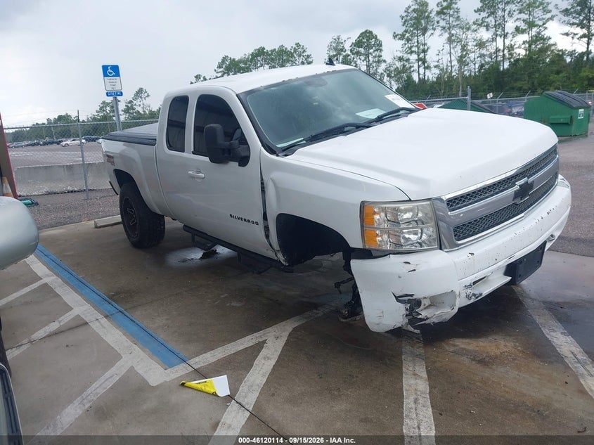 2013 CHEVROLET SILVERADO 1500 LT | 1GCRKSE7XDZ155708 | UPCARS