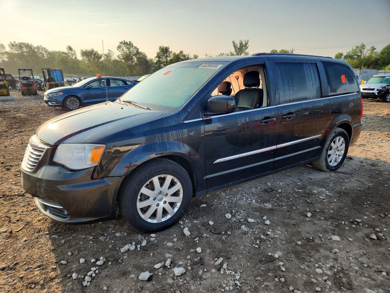 2016 CHRYSLER MINIVAN TOURING | 2C4RC1BG2GR268305 | UPCARS
