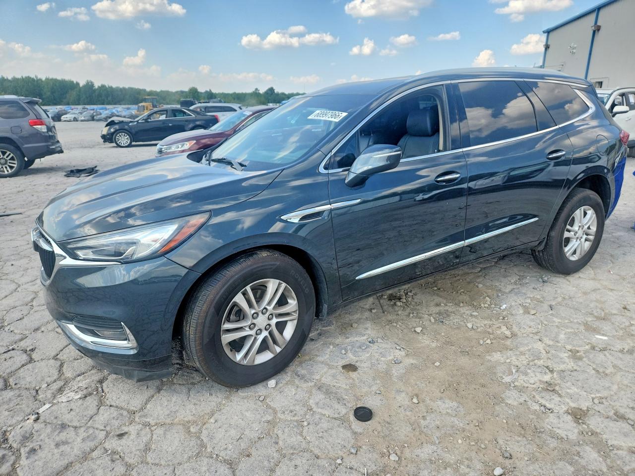 2018 BUICK ENCLAV ESSENCE | 5GAERBKW9JJ140506 | UPCARS