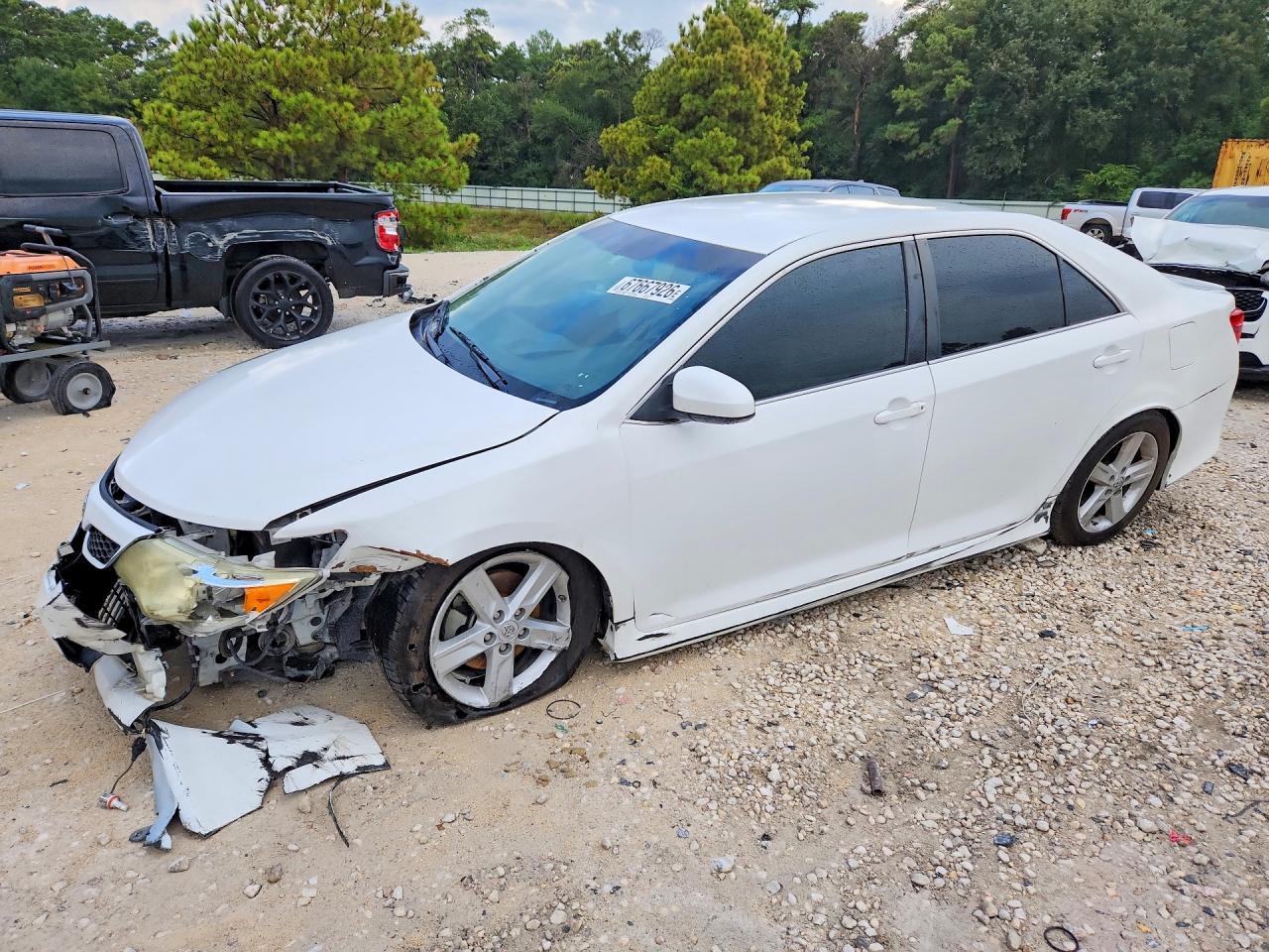 2014 TOYOTA CAMRY SE | 4T1BF1FK2EU377589 | UPCARS
