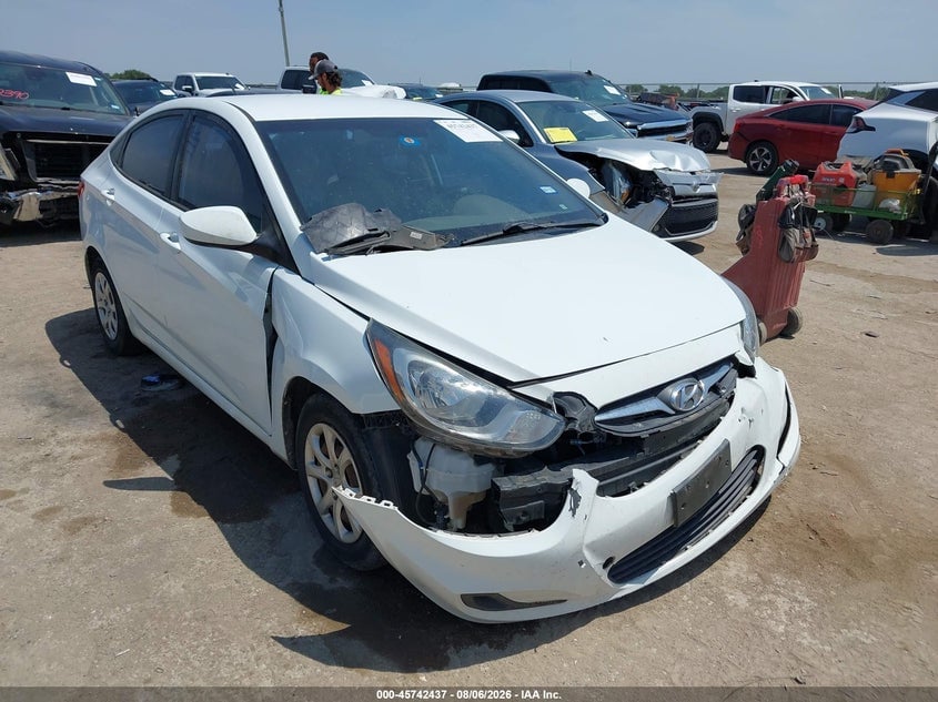 2014 HYUNDAI ACCENT GLS | KMHCT4AE3EU749764 | UPCARS