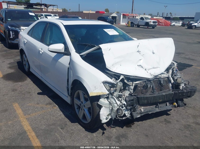2014 TOYOTA CAMRY SE | 4T1BF1FK8EU821736 | UPCARS