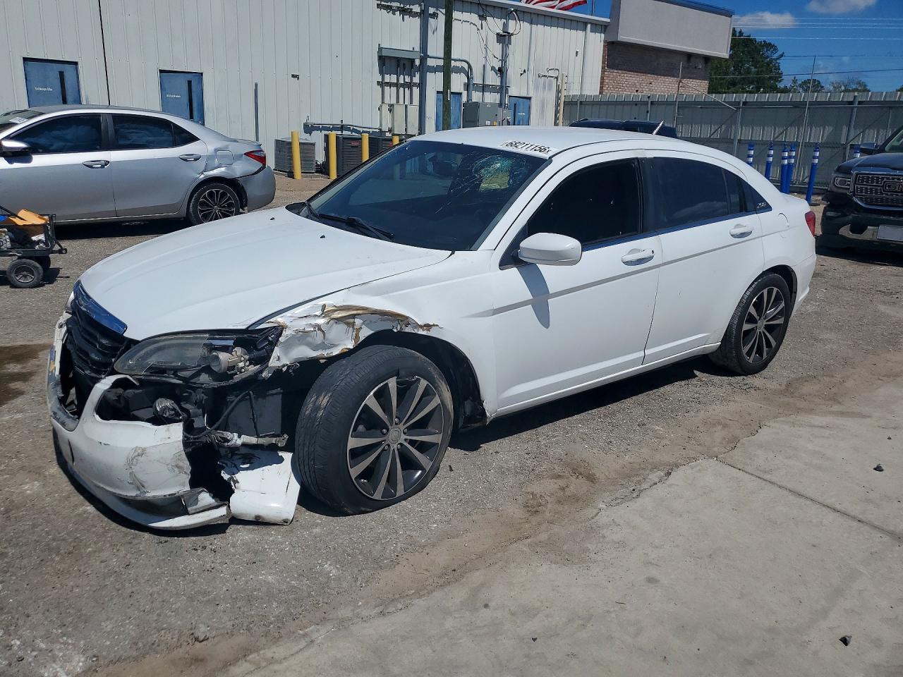 2013 CHRYSLER 200 TOURING | 1C3CCBBB2DN545905 | UPCARS