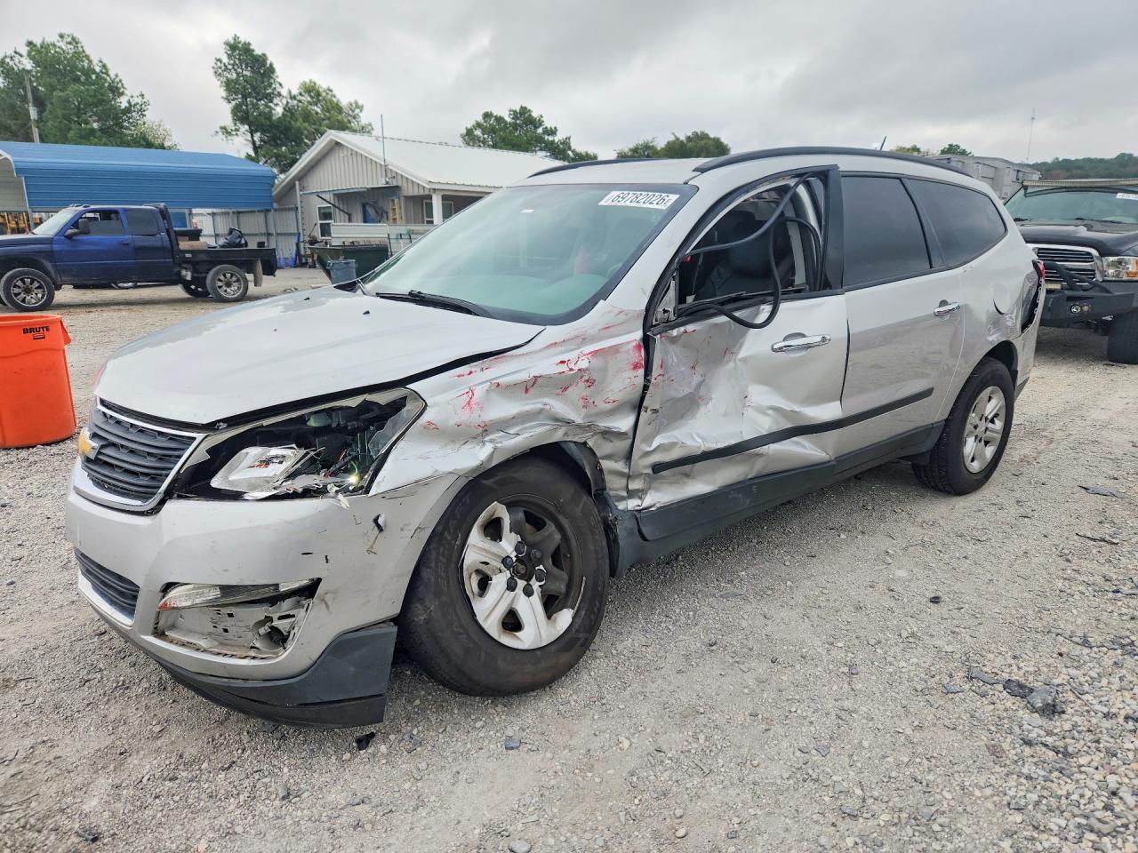 2016 CHEVROLET TRAVERSE LS | 1GNKVFKD8GJ199016 | UPCARS