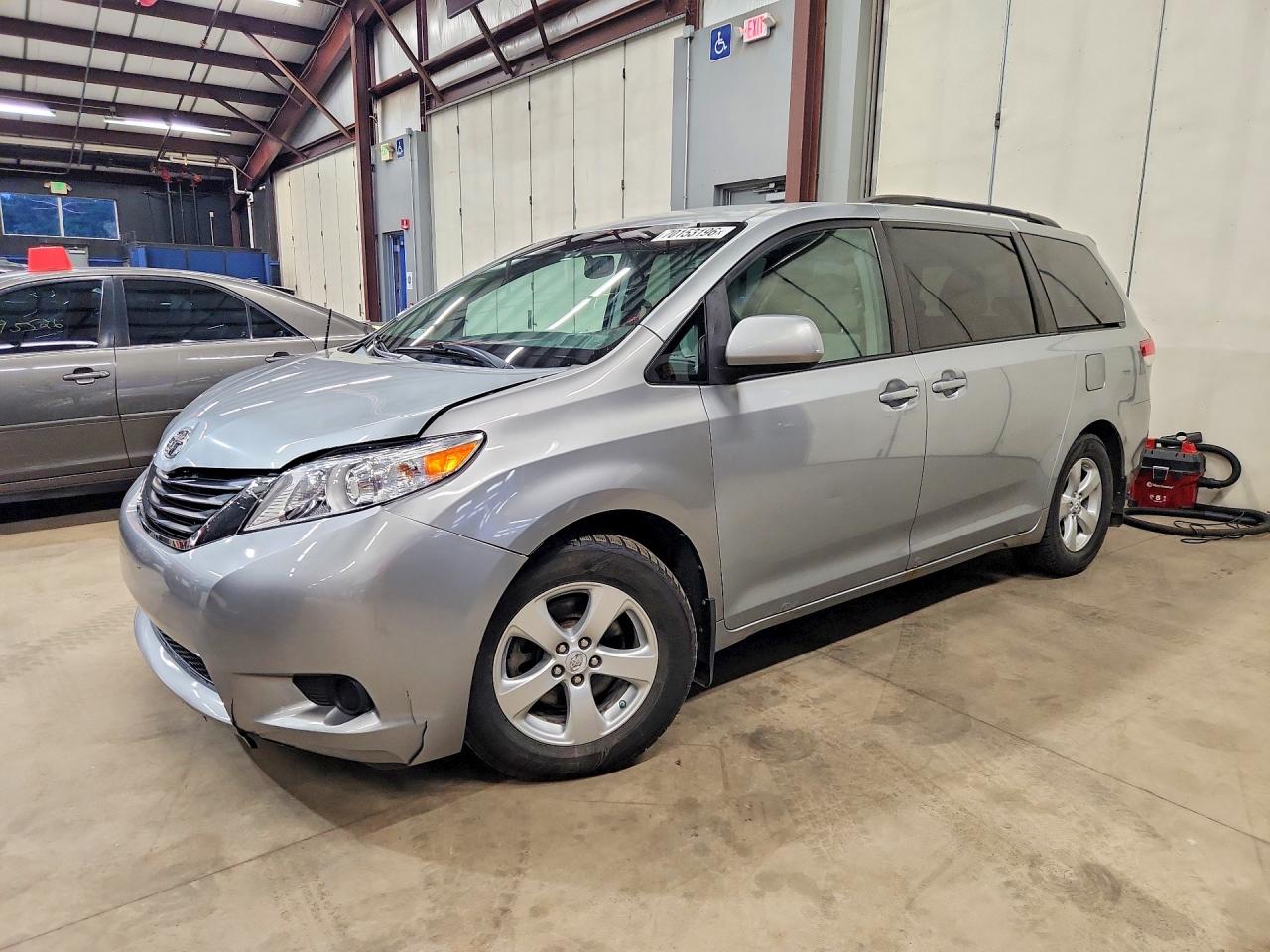2011 TOYOTA SIENNA LE | 5TDKK3DC8BS086179 | UPCARS