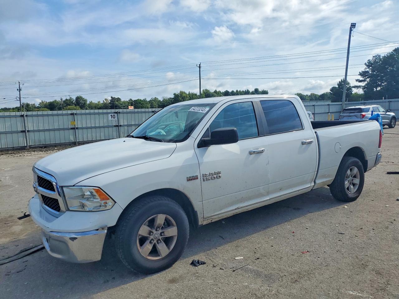 2017 RAM 1500 SLT | 1C6RR6TT9HS657389 | UPCARS