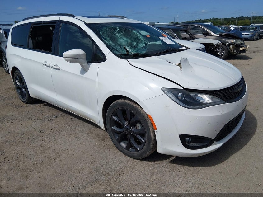 2019 CHRYSLER PACIFICA LIMITED | 2C4RC1GG7KR548688 | UPCARS