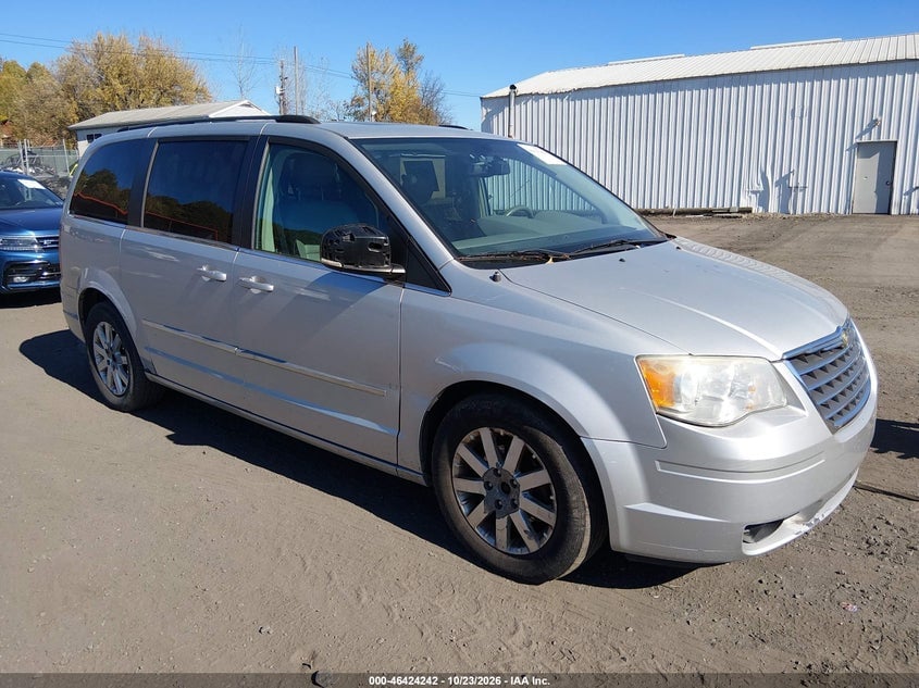 2010 CHRYSLER TOWN & COUNTRY TOURING | 2A4RR5D10AR169952 | UPCARS