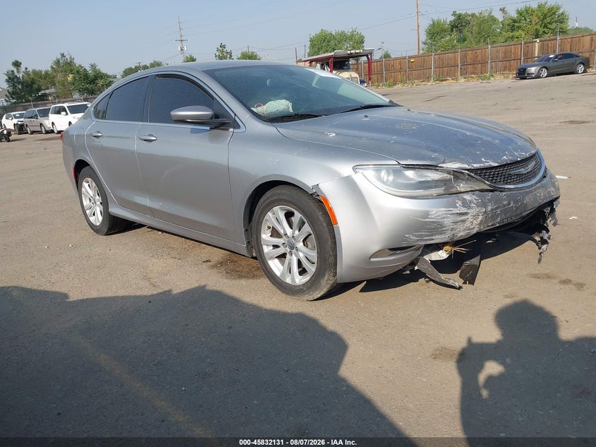 2015 CHRYSLER 200 LIMITED | 1C3CCCABXFN719262 | UPCARS
