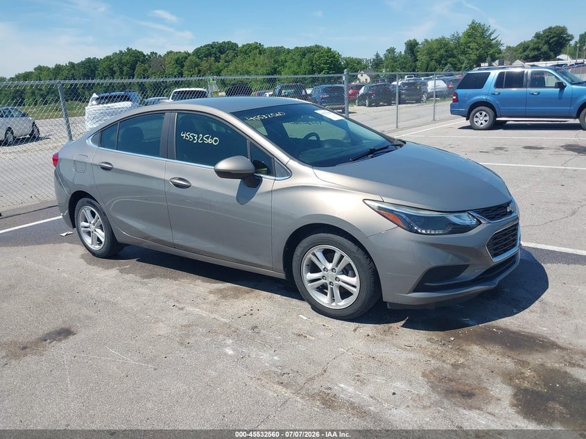 2018 CHEVROLET CRUZE LT AUTO | 1G1BE5SM1J7233832 | UPCARS
