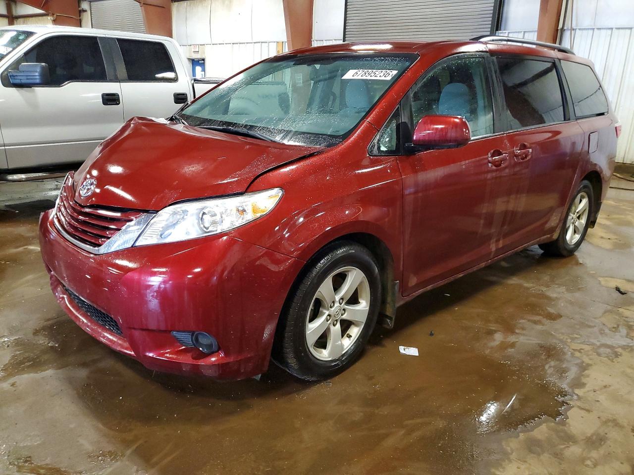 2017 TOYOTA SIENNA LE | 5TDKZ3DCXHS815450 | UPCARS