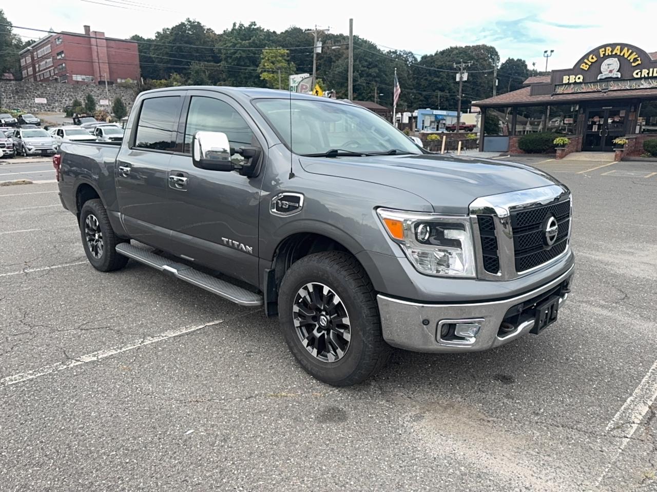 2017 NISSAN TITAN SL | 1N6AA1E5XHN506071 | UPCARS