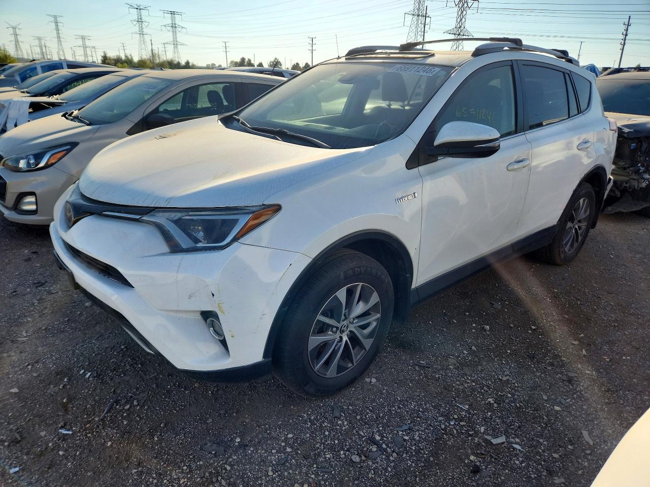 2018 TOYOTA RAV4 XLE | JTMRJREV2JD204547 | UPCARS