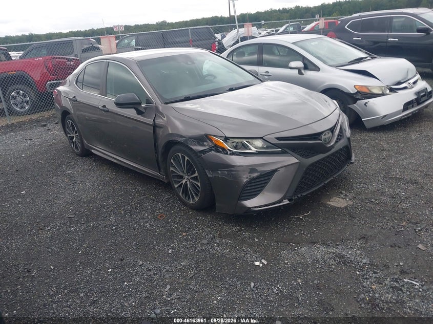 2018 TOYOTA CAMRY SE | 4T1B11HK8JU664974 | UPCARS