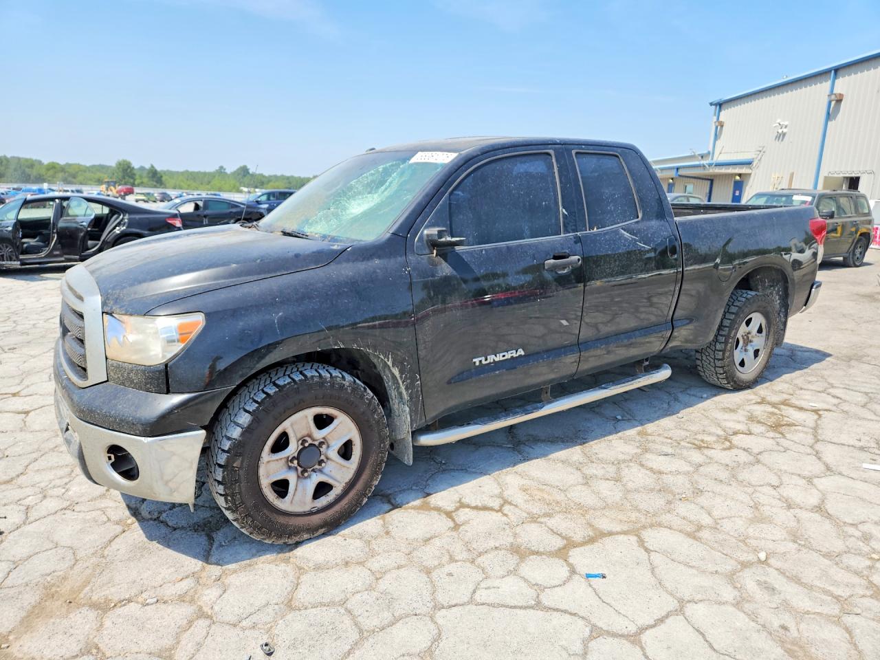 2011 TOYOTA TUNDRA DOUBLE CAB SR5 | 5TFUM5F17BX026186 | UPCARS