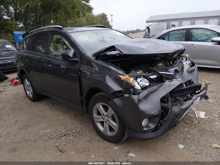 2014 TOYOTA RAV4 XLE | JTMRFREV5ED084704 | UPCARS