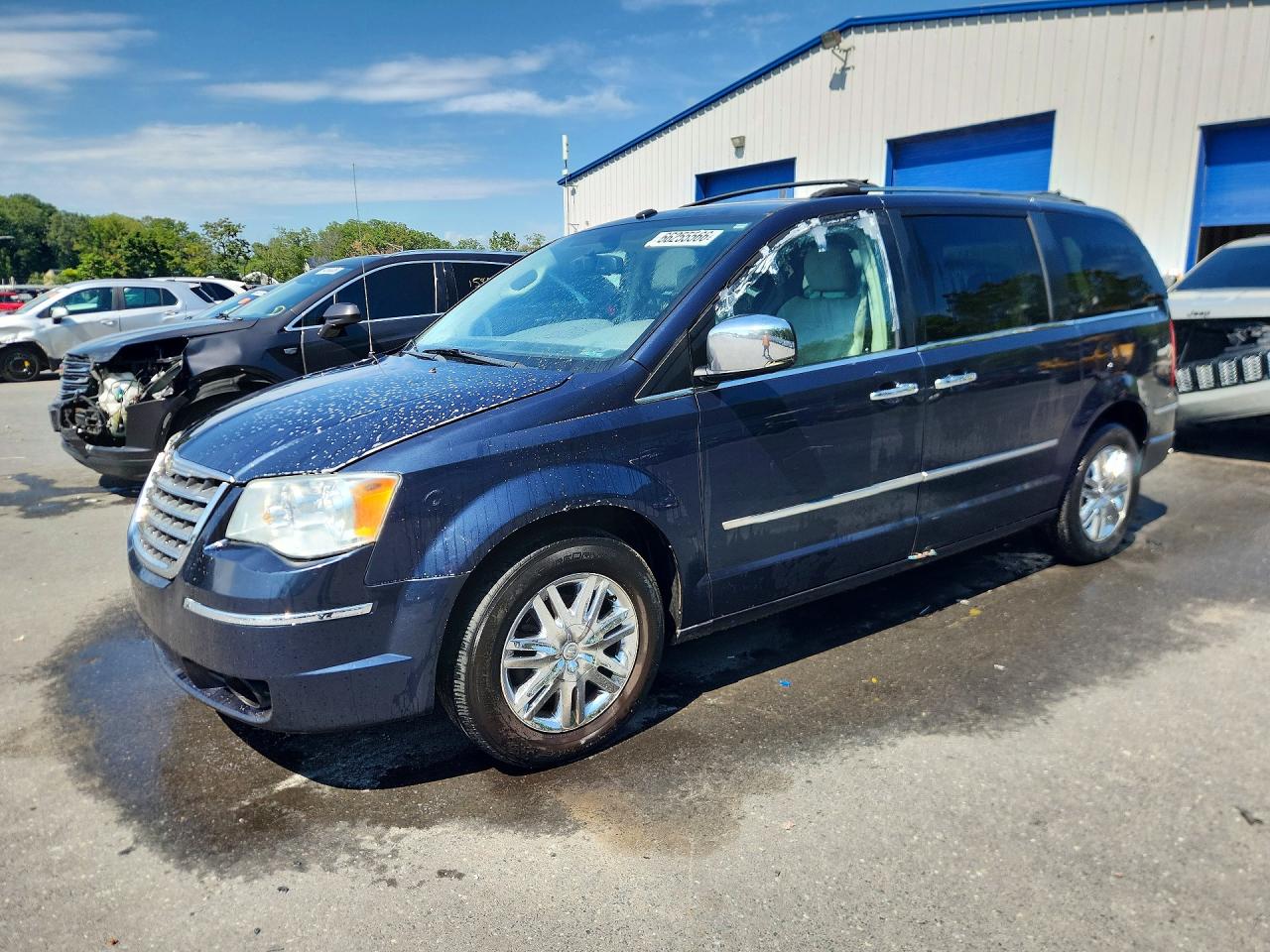 2009 CHRYSLER MINIVAN LIMITED | 2A8HR64X29R577370 | UPCARS