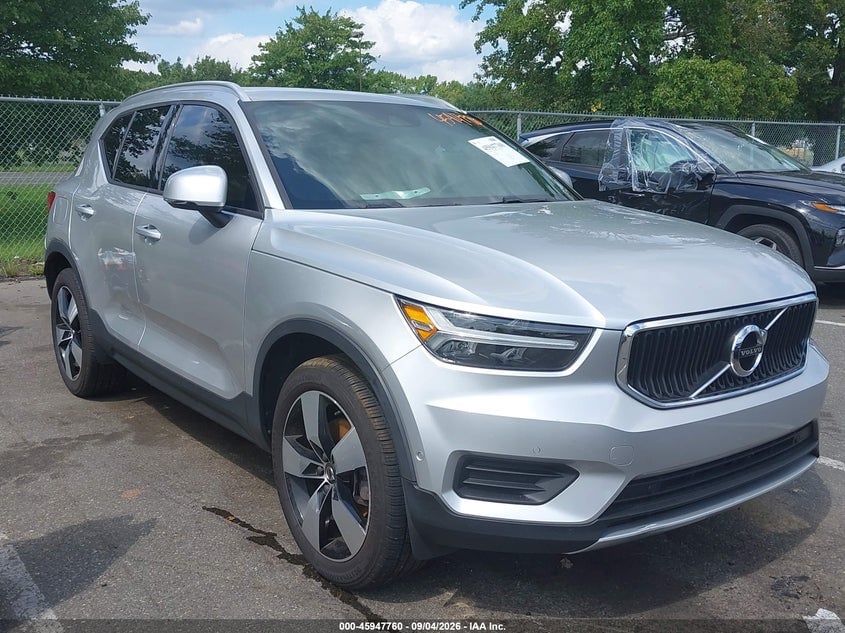 2019 VOLVO XC40 T5 MOMENTUM/T5 R-DESIGN | YV4162XZ8K2006183 | UPCARS